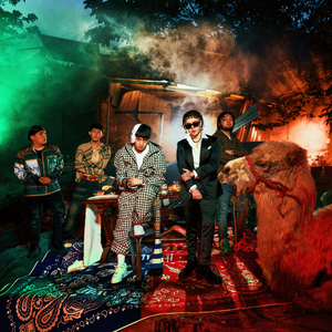 把男生的鸡鸡放到女生的屁股日本
